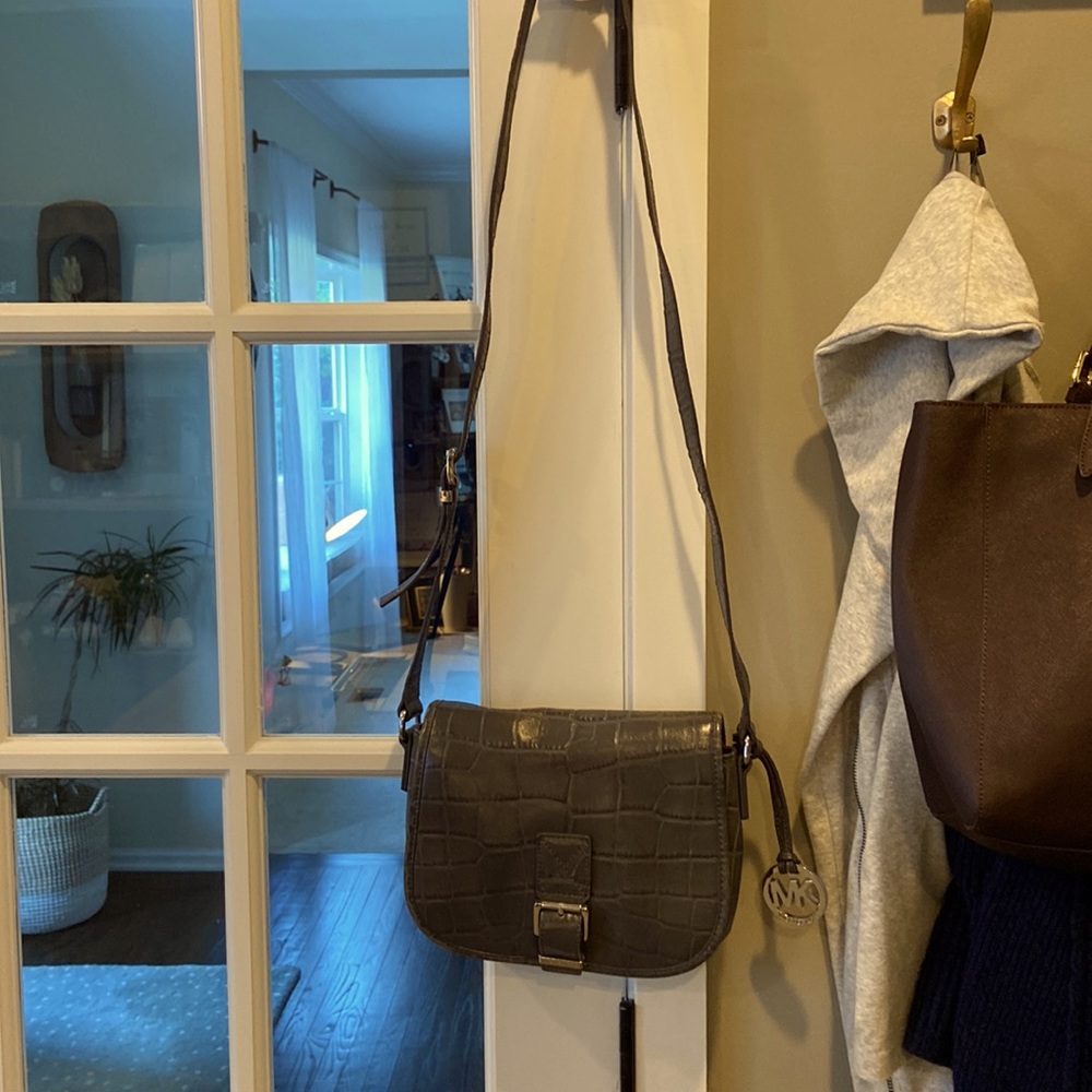 Michael Kohls Crossbody